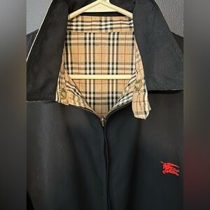 Burberry Vintage. Mens reversible Bomber jacket. Large. Black and Nova check.